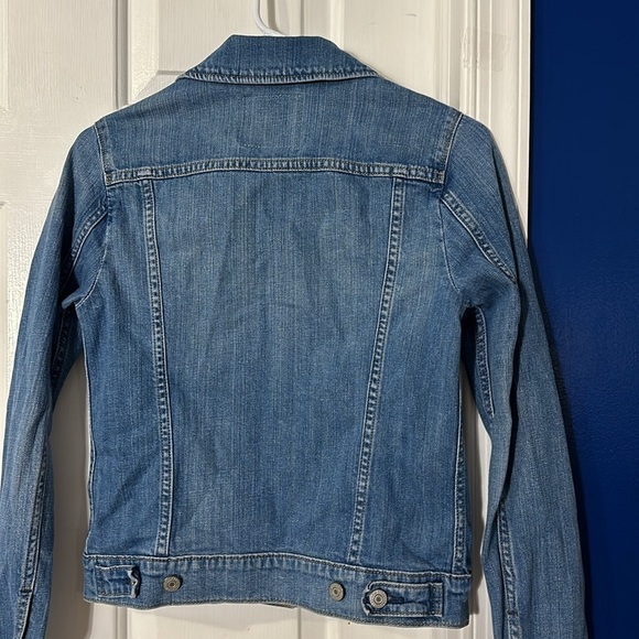 Women’s Levis Denim Ex Boyfriend Denim Trucker Jacket Size Small - Picture 9 of 10